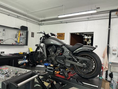 Swiss Kustom Faktory - Indian Valais-Wallis — photo 8